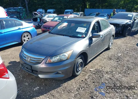 2011 Honda Accord 3.5 Ex-L z USA, uszkodzony, nr VIN 1HGCP3F89BA010757